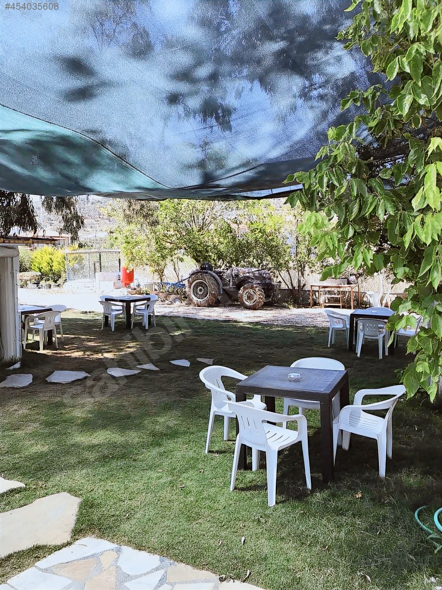 İzmir Urla Balıklıovada denize 50 mt.özel plajlı daire. Günlük