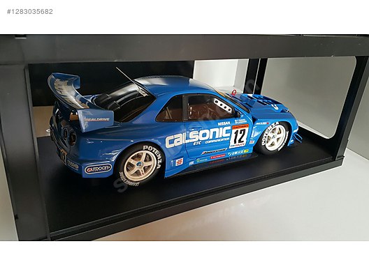 Autoart Diecast Model 1:18 Nissan Araba