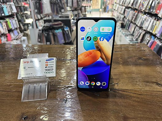 Used & Brand New Items / Cell Phones & Accessories / Cell Phones / Vivo / Y35