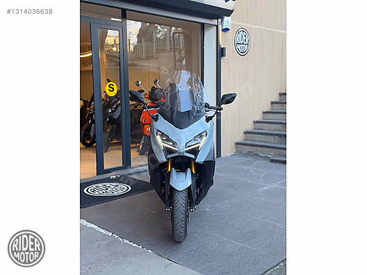 Tmax 560
