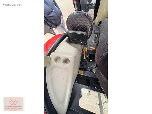 Machinery / Agricultural Machines / Tractors / Massey Ferguson / 2635