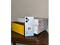 Poco F5 Global Direnç kayıtlı 256 GB 12+8 RAM TEMİZ CİHAZ
