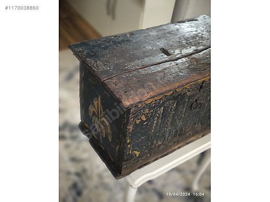 Used & Brand New Items / Antique / Home & Garden / Decorative Arts