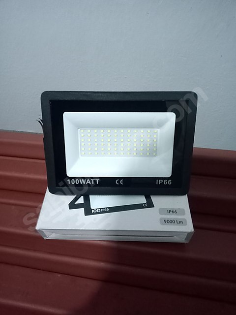 100 W LED PROJEKTÖR