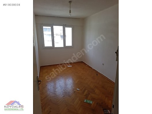 For Sale Flat Karsiyaka Carsi Icinde 2 1 Acil Satilik Daire At Sahibinden Com 918039038