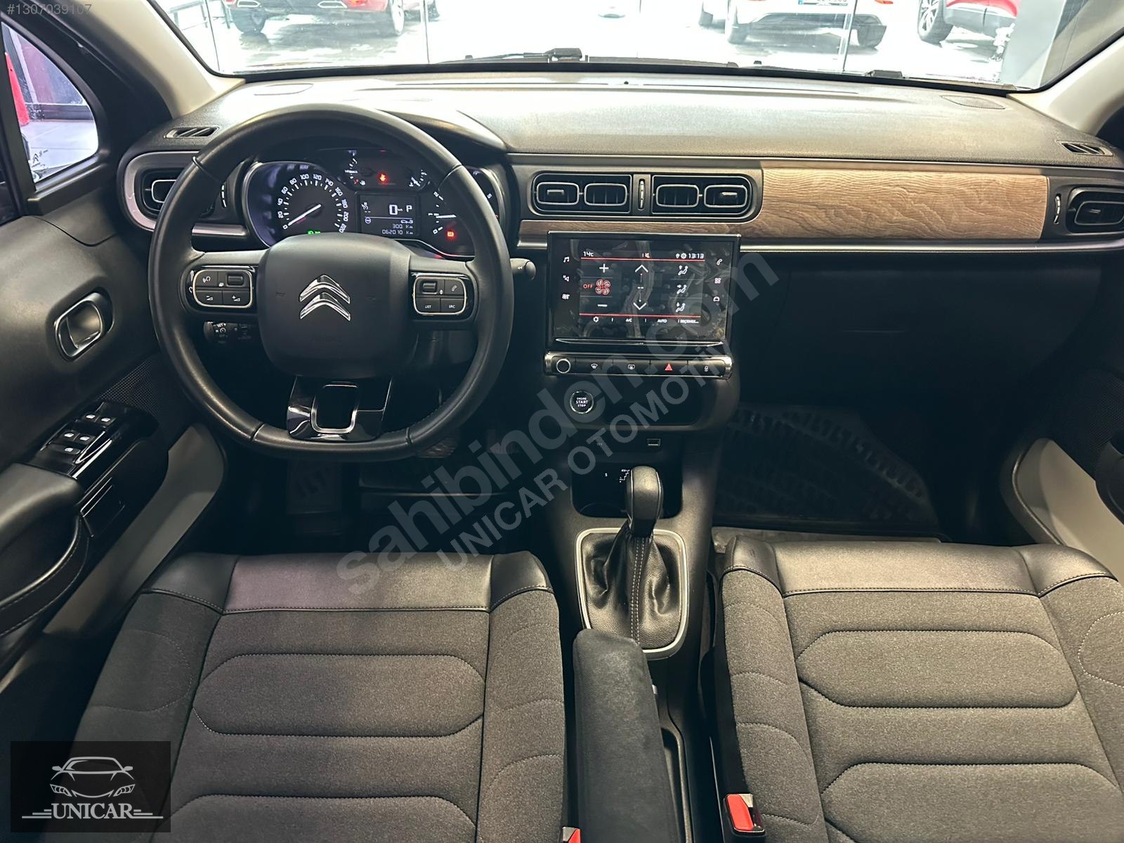 Citroen C3 1.2 PureTech Shine 11