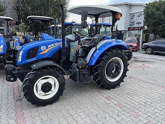 Machinery / Agricultural Machines / Tractors / New Holland / TT4.50