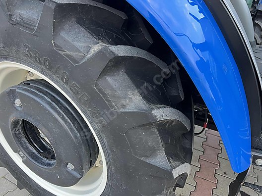 Machinery / Agricultural Machines / Tractors / New Holland / TT4.50