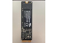 SSD kart MacBook Pro disk A1502 de çıktı.