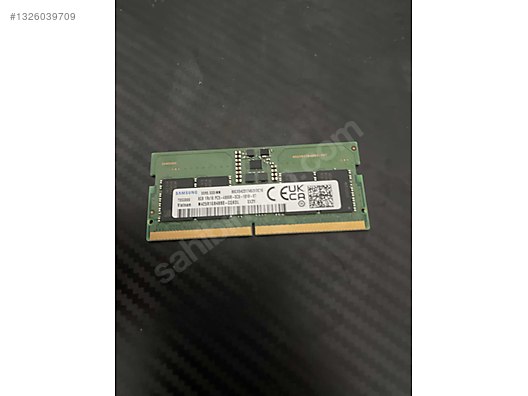 Samsung 8 gigabaytlık DDR5 4800 megahertz SODIMM bellek on