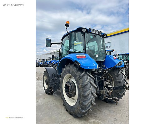Machinery / Agricultural Machines / Tractors / New Holland / TR5.115