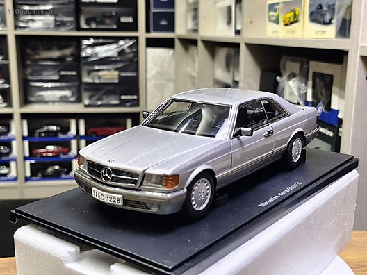 1/18 Autoart Millenium - Mercedes Benz 500 SEC Hatasız tertemiz on