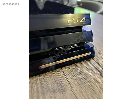 500 MILLION LIMITED EDITION PLAYSTATION 4 PRO 2TB KOLEKSİYONLUK