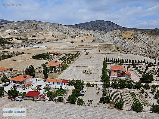 KORKUTELİ KARABAYIR da YENİ YERLEŞİMDE VİLLALARIN YANI 3.600M2