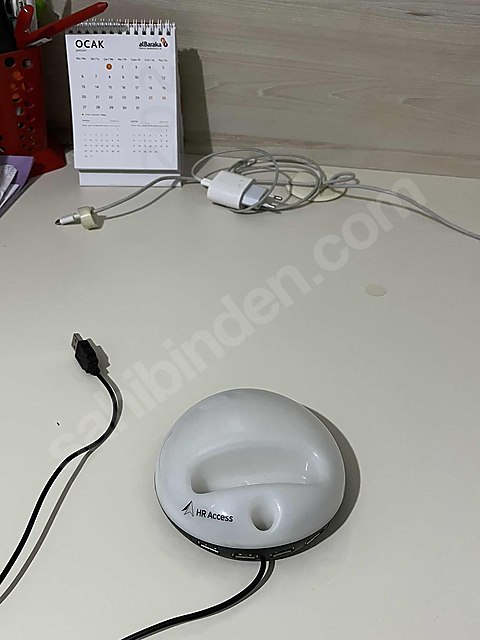 USB ÇOKLAYICI RGB VE TELEFON STANDLI