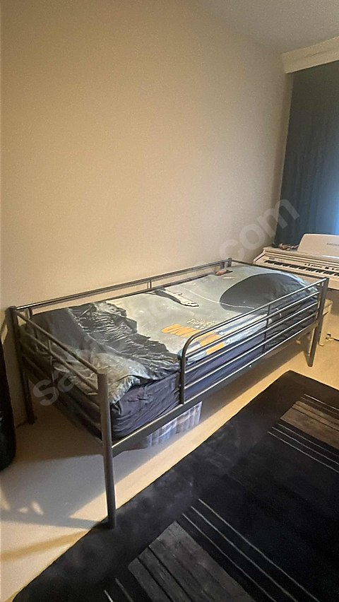 Tek kişilik karyola