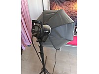 İki tane Godox SL60W sabit ışık