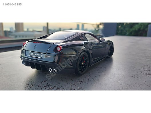 Hot Wheels 1/43 – Ferrari 599 GTO – Noire – Diecast T6932 – Occasion
