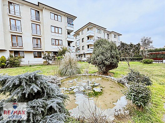 Arı Konakları'nda Marmaray'a Yakın, Havuzlu Sitede 3+1 Daire!