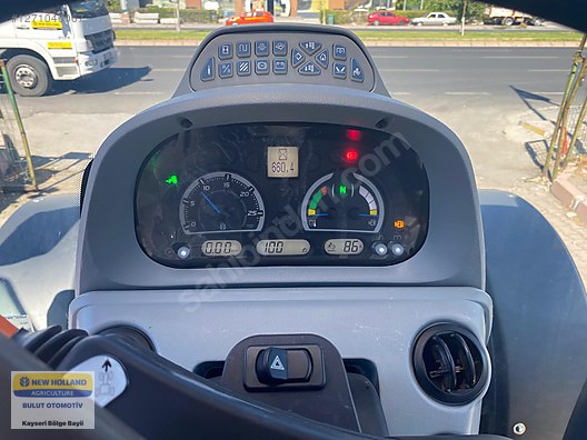 Machinery / Agricultural Machines / Tractors / New Holland / TR6.160S