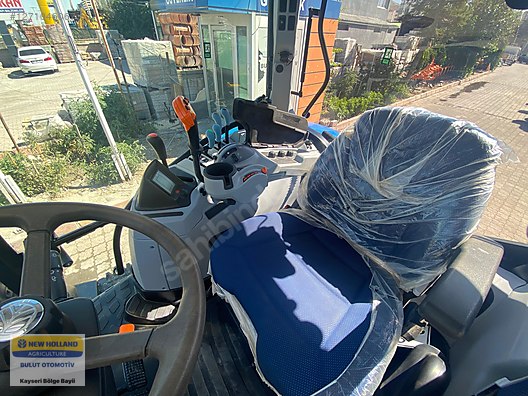 Machinery / Agricultural Machines / Tractors / New Holland / TR6.160S