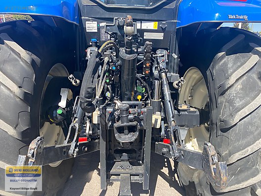 Machinery / Agricultural Machines / Tractors / New Holland / TR6.160S