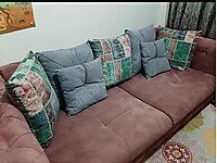 Üçlü koltuk(açıldığında çift kişilik yatak olur)