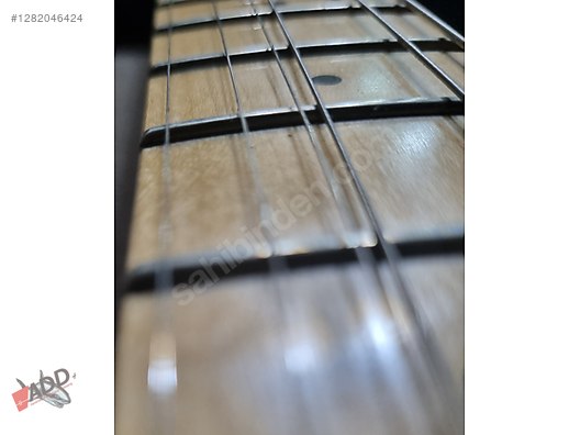 İkinci El ve Sıfır Alışveriş / Müzik / Müzik Aletleri / Telli Çalgılar / Gitar / Elektro