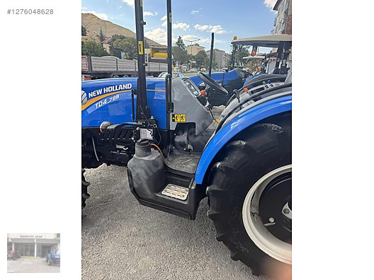 Machinery / Agricultural Machines / Tractors / New Holland / TD4.78B