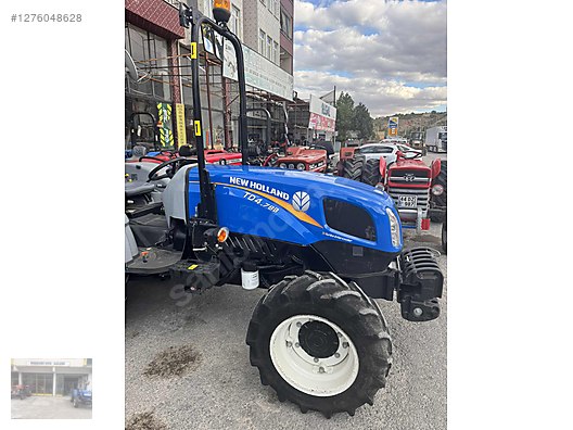 Machinery / Agricultural Machines / Tractors / New Holland / TD4.78B