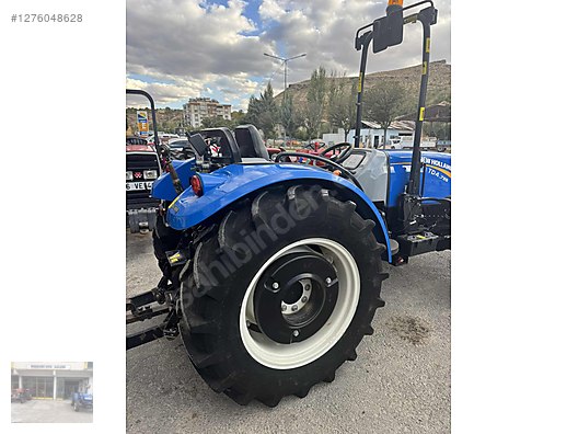 Machinery / Agricultural Machines / Tractors / New Holland / TD4.78B