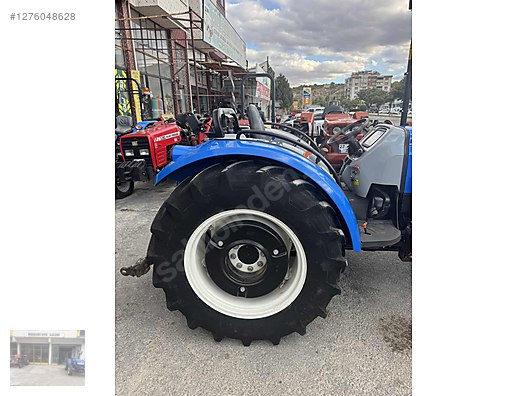 Machinery / Agricultural Machines / Tractors / New Holland / TD4.78B