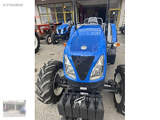 Machinery / Agricultural Machines / Tractors / New Holland / TD4.78B