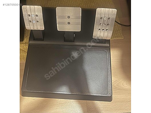 Used & Brand New Items / Gaming & Gamers Exclusive / Gaming Equipment / PC Game Racing Wheels