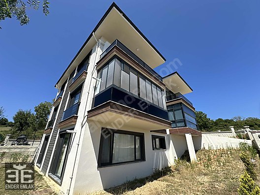 Geniş Ferah Bahçe Katı 1+1 Daire Denize 500 m Kat Mülkiyetli #1265050476