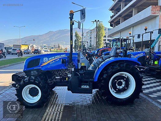 Machinery / Agricultural Machines / Tractors / New Holland / TD4.78B