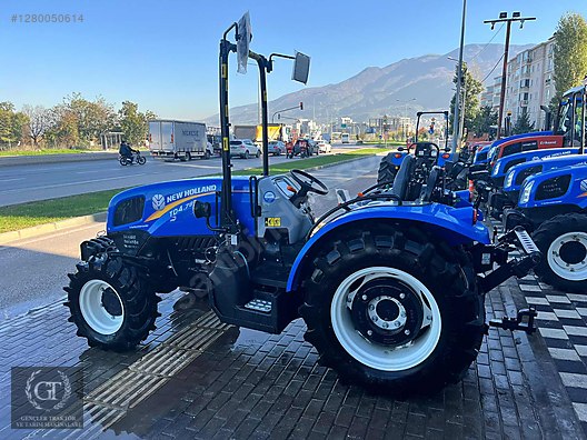 Machinery / Agricultural Machines / Tractors / New Holland / TD4.78B