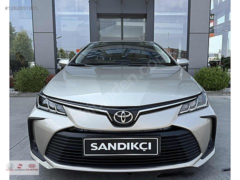 SANDIKÇI 2.EL HATASIZ 2021 Corolla 1.5 Vision Multidrive...