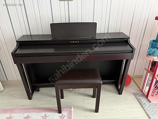 Yamaha Clavinova CLP-625R Çiziksiz, Orijinal Tabureli on