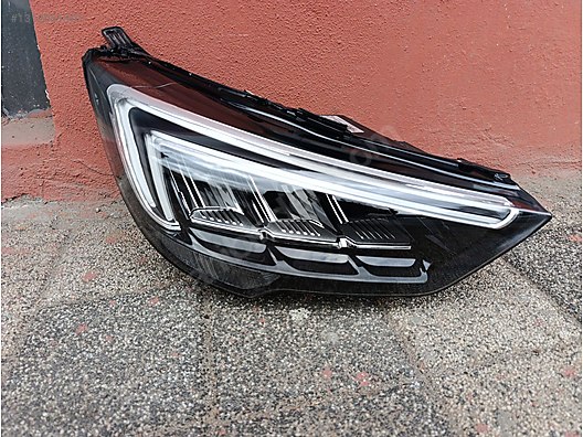 Otomobil & Arazi Aracı / Elektrik / OPEL CROSSLAND X SAĞ ÖN FAR