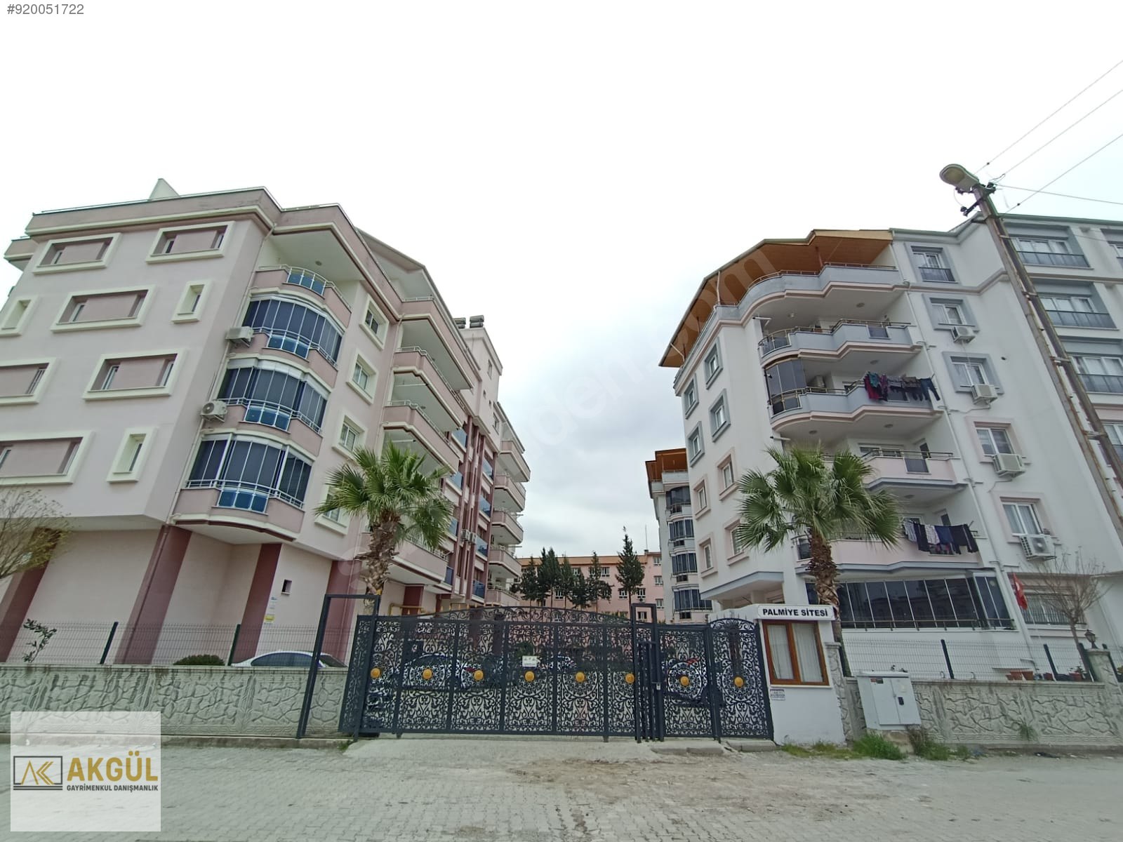 AKGÜL�DEN OSMANİYE MERKEZ ŞİRİN EVLER MAH SATILIK 6+1 LÜKS DAİRE