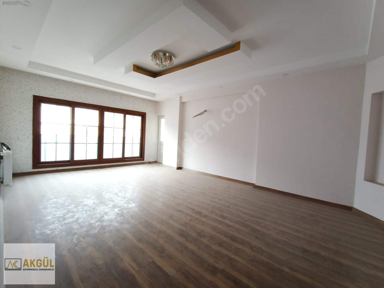 AKGÜL�DEN OSMANİYE MERKEZ ŞİRİN EVLER MAH SATILIK 6+1 LÜKS DAİRE