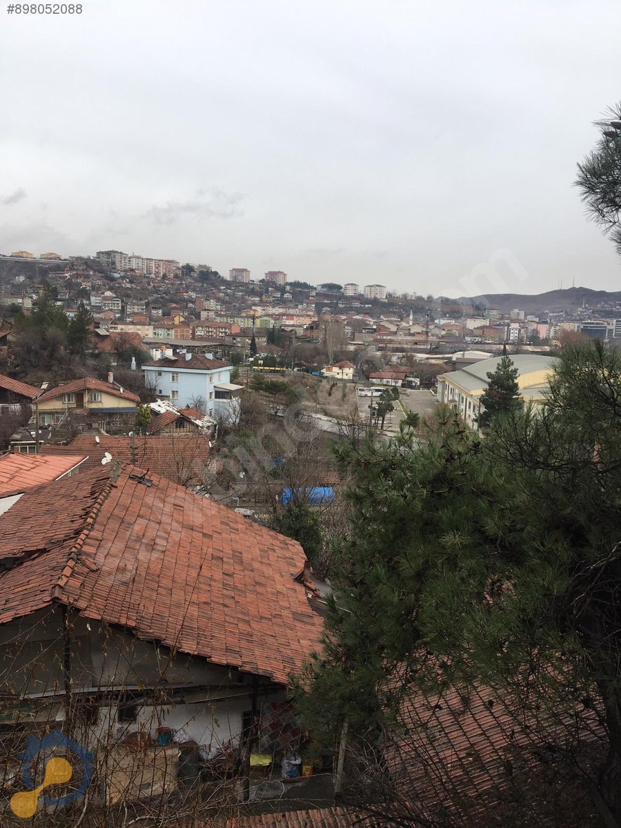 KARABÜK MERKEZ�DE ÇAMDİBİ CAMİİ YANI SATILIK ARSA MÜSTAKİL EV