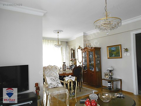 Kadıköy 19 Mayıs Mh. Bayar Cd. Yakını Satılık 3+1 Daire 135 m2