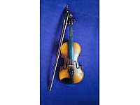 100 Yıllık Mükemmel Bir Keman #1221052562