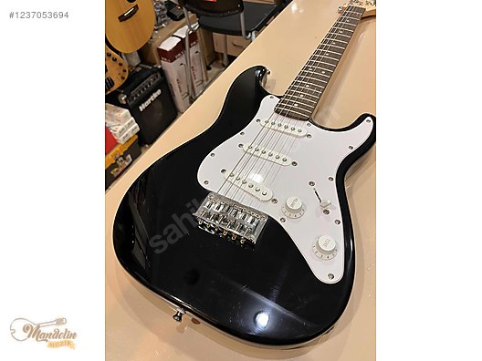 İkinci El ve Sıfır Alışveriş / Müzik / Müzik Aletleri / Telli Çalgılar / Gitar / Elektro