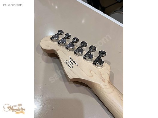 Squier Elektro Gitar