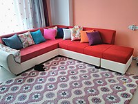 Sıfır ayarında az kullanılmış bazalı köşe koltuk