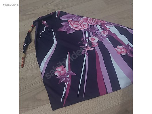 Used & Brand New Items / Clothing & Accessories / Women / Accessories / Foulard