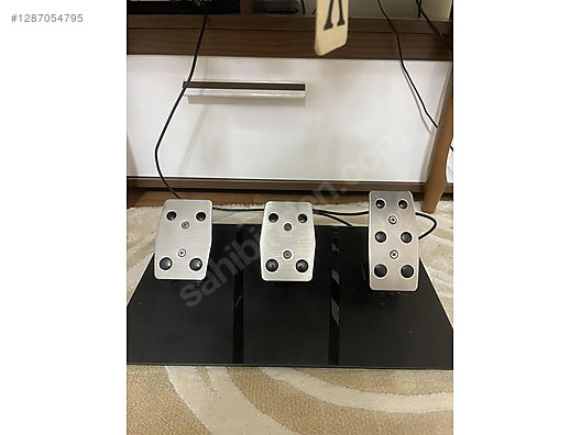 Used & Brand New Items / Gaming & Gamers Exclusive / Gaming Equipment / PC Game Racing Wheels